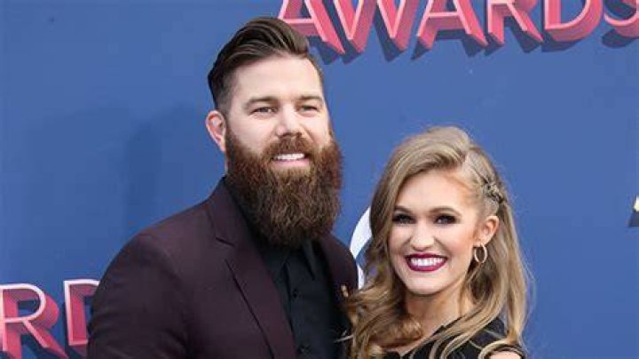 
Does Jordan Davis Have A Girlfriend? Wife And Married Life Explored 