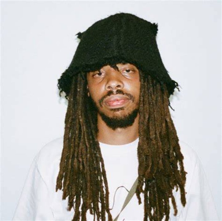 Earl Sweatshirt Height, Weight, Net Worth, Age, Birthday, Wikipedia, Who, Nationality, Biography