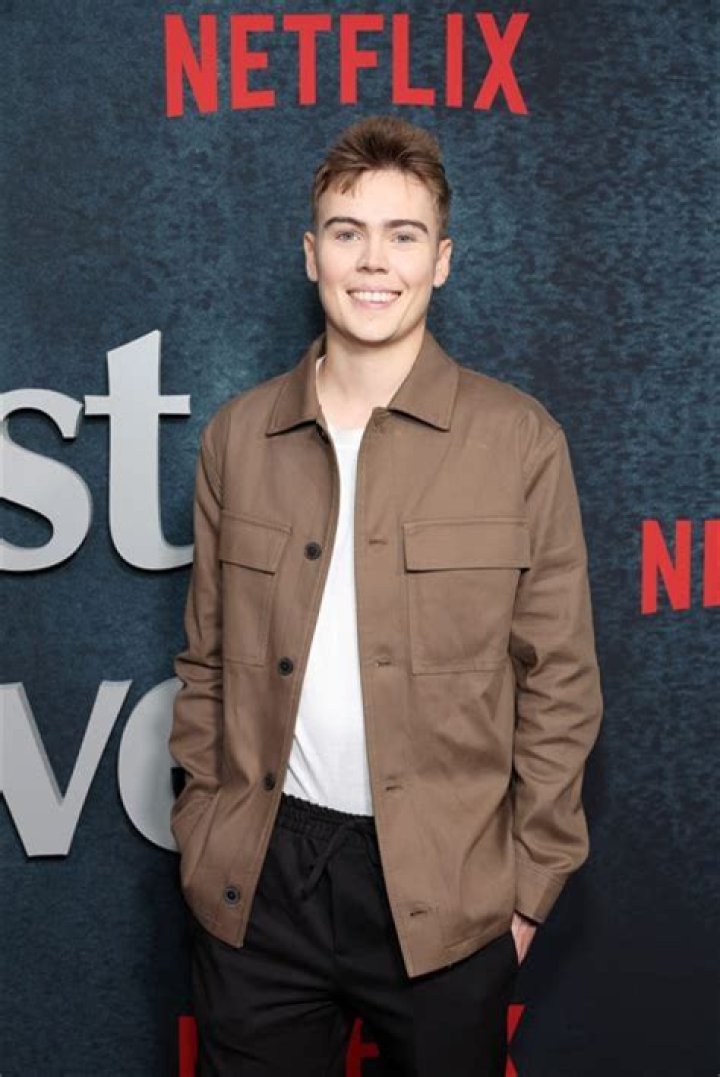 
Jeff Booth Height, Weight, Net Worth, Age, Birthday, Wikipedia, Who, Nationality, Biography 