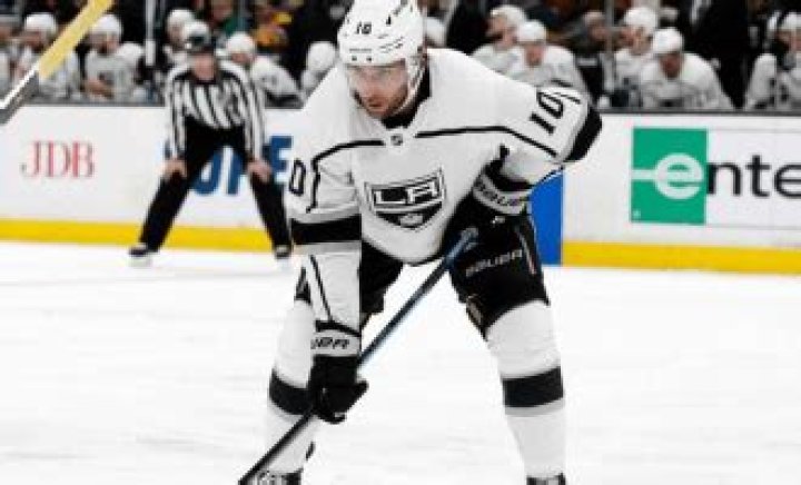 
Michael Amadio Parents Bojana And Paul Amadio Cheered For Him During His First Goal With The LA Kings 