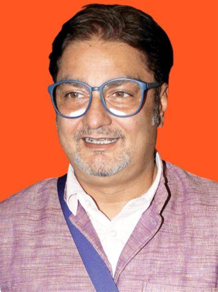 Vinay Pathak Height, Age, Wife, Biography, Wiki, Net Worth